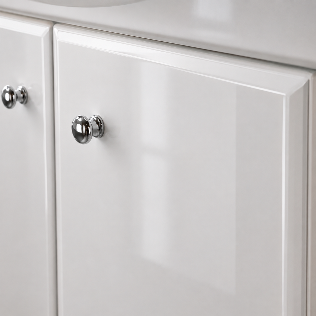 Koupelnová skříňka GAMA 65 cm s umyvadlem a zásuvkami bílý lesk