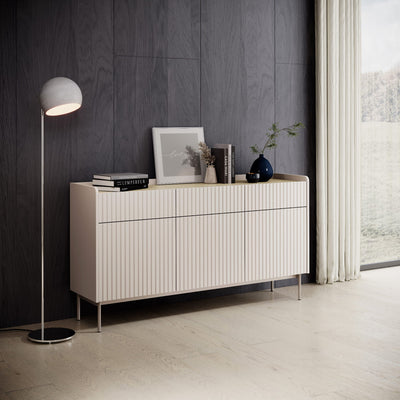 Třídvéřová komoda ZORA 153 cm Béžová/Dub Scandi