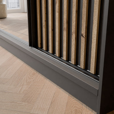 Šatní skříň s posuvnými dveřmi, zrcadlem a lamelami VELLO 200 cm černá/dub artisan LED